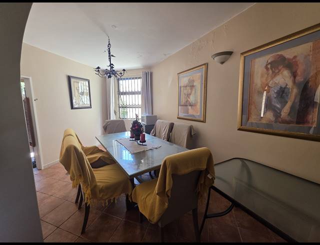 3 BEDROOM APARTMENT FOR SALE IN UMHLANGA CENTRAL